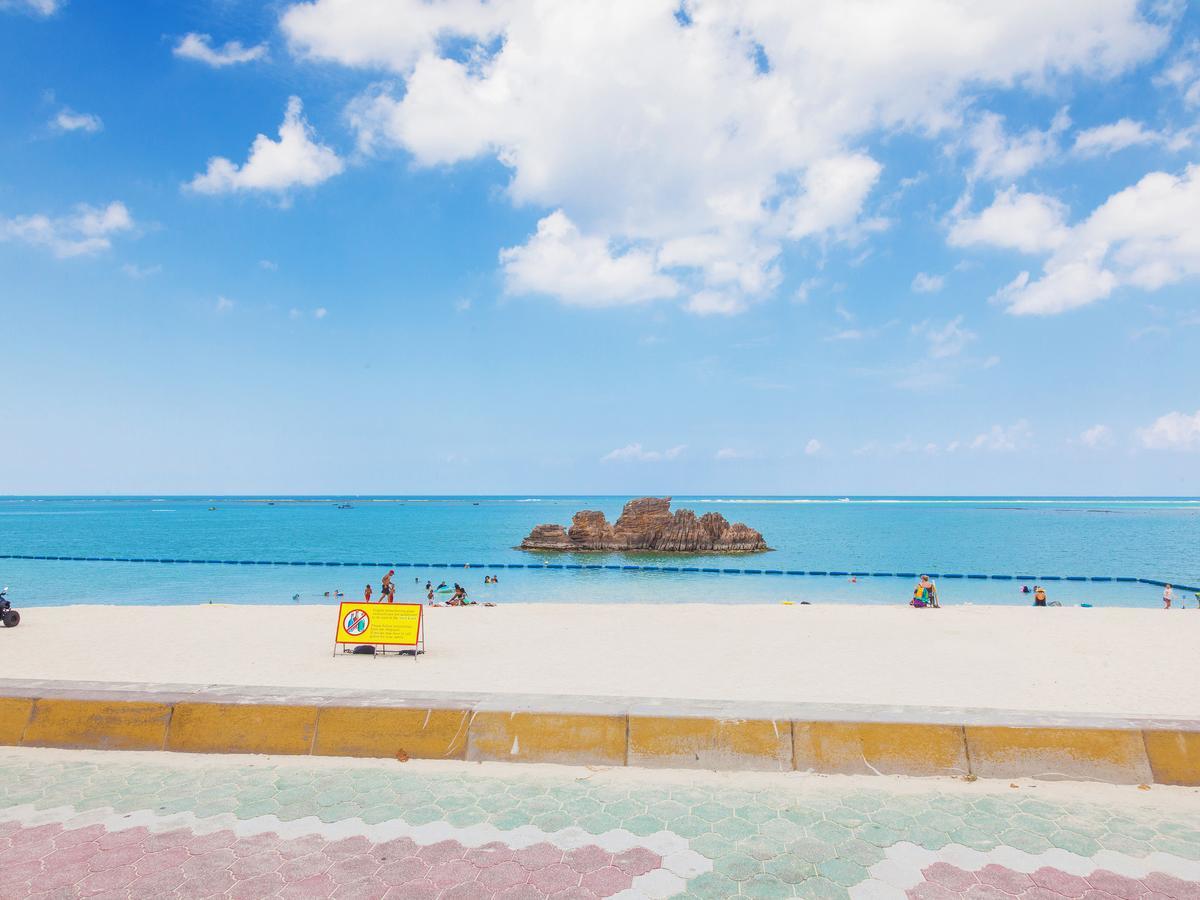 Kariyushi Condominium Resort Chatan Araha Sunset Экстерьер фото